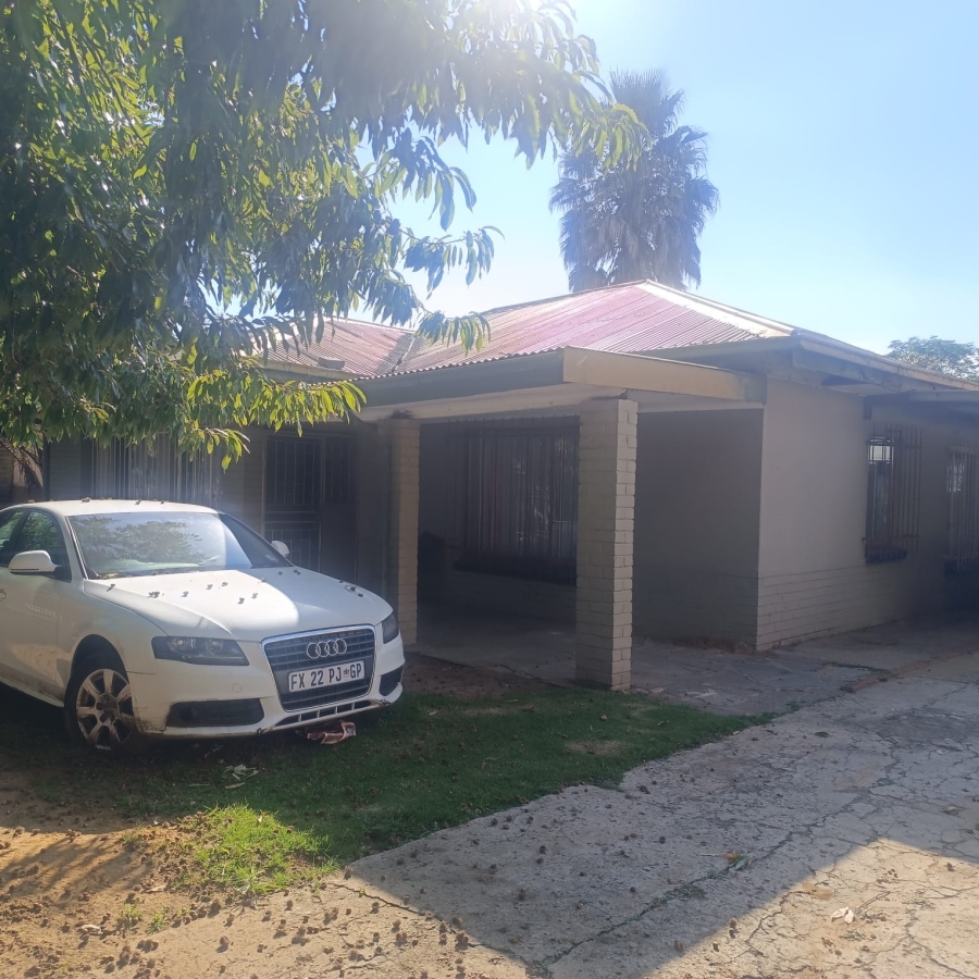 5 Bedroom Property for Sale in Sasolburg Ext 3 Free State